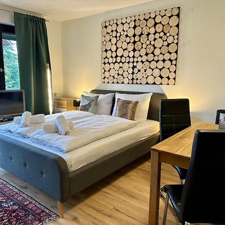 Mini Mit Pool Nutzung & Balkon Apartament *