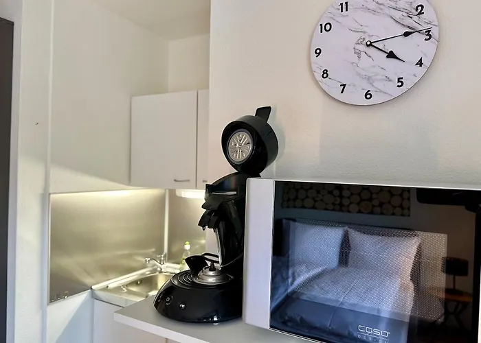 Mini Mit Pool Nutzung & Balkon