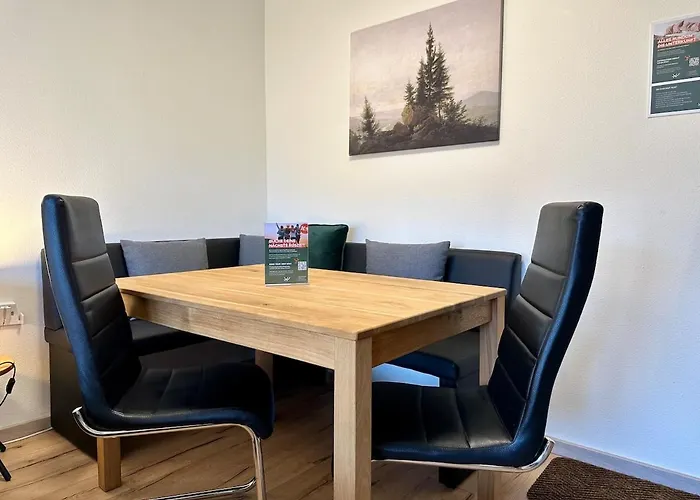 Mini Mit Pool Nutzung & Balkon * Höchenschwand